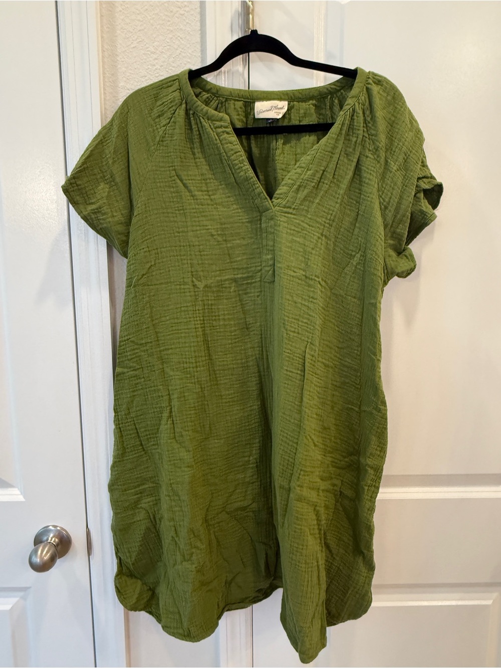 Universal Thread - Casual Olive Green V-Neck Women’s dress